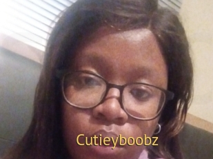 Cutieyboobz