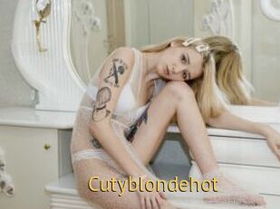 cutyblondehot Smilin Pussy