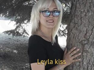 Leyla_kiss