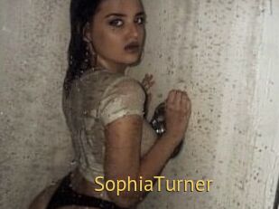 Sophia_Turner